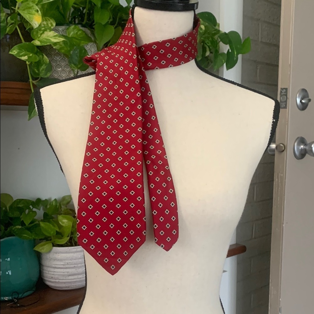 Liberty Vintage 100% Silk Tie Made in USA Red White Blue VGUC 59"